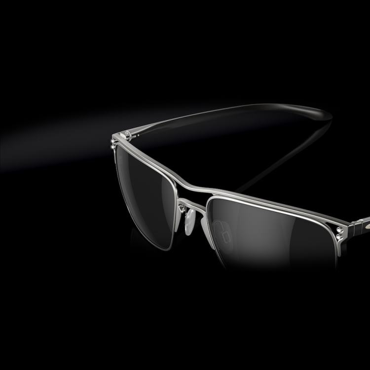 Oakley holbrook ti T8RX045 prizm svarta glas, satin krom båge