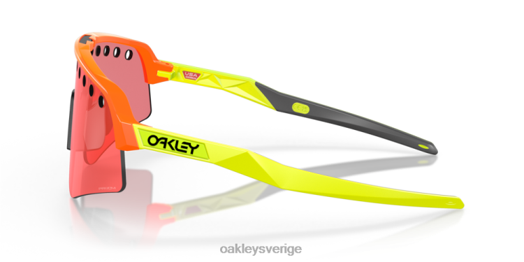 Oakley sutro lite svep (ventilerad) T8RX0235 prizm trail torch linser, orange båge