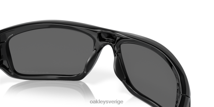 Oakley ventil T8RX0772 svarta iridiumpolariserade linser, polerad svart båge