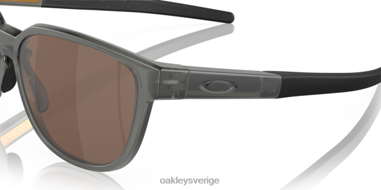 Oakley ställdon T8RX0832 prizm tungsten linser, matt grå rök ram