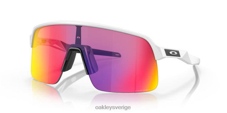 Oakley sutro lite T8RX0220 prizm väglinser, mattvit båge