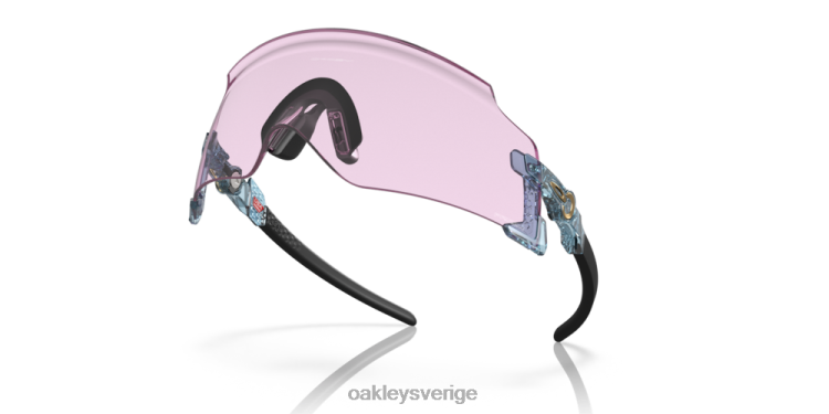 Oakley Kato upptäck samling T8RX0124 prizm linser med lågt ljus, genomskinlig stonewash ram