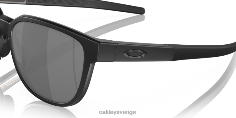 Oakley ställdon T8RX0831 prizm svarta polariserade linser, mattsvart båge