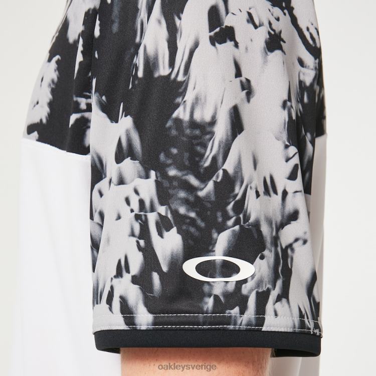 Oakley mtndye clrblk polo T8RX02357 mörkläggning