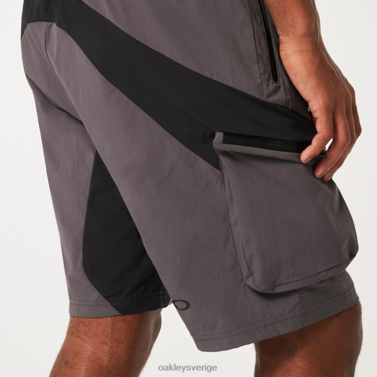 Oakley latitud last kort T8RX02675 enhetlig grå