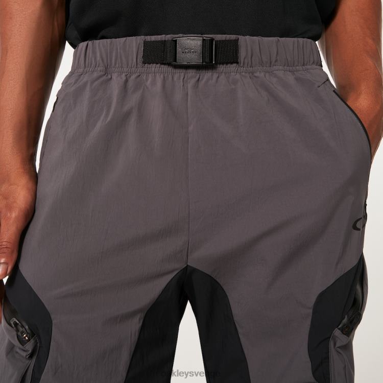 Oakley latitud last kort T8RX02675 enhetlig grå