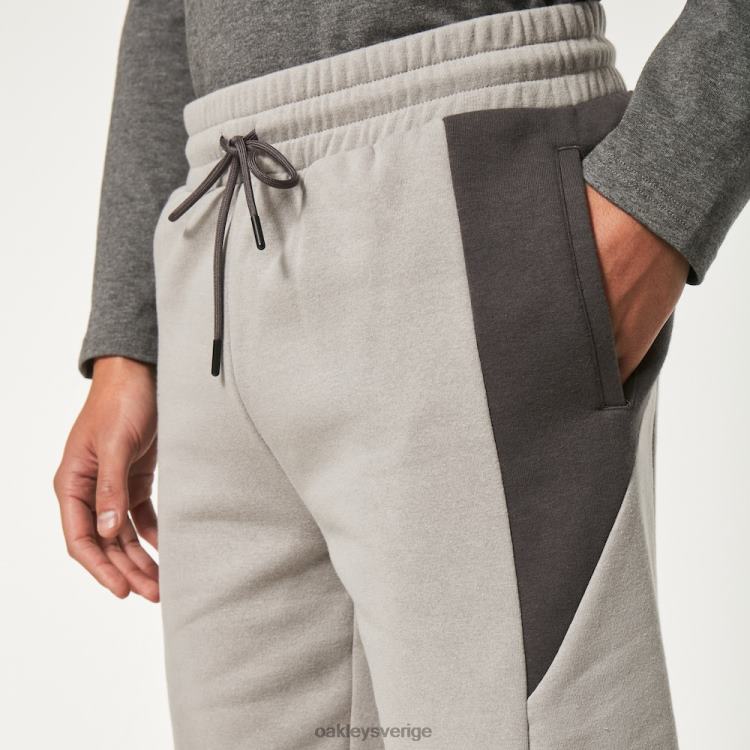 Oakley throwback shorts T8RX02746 stengrå