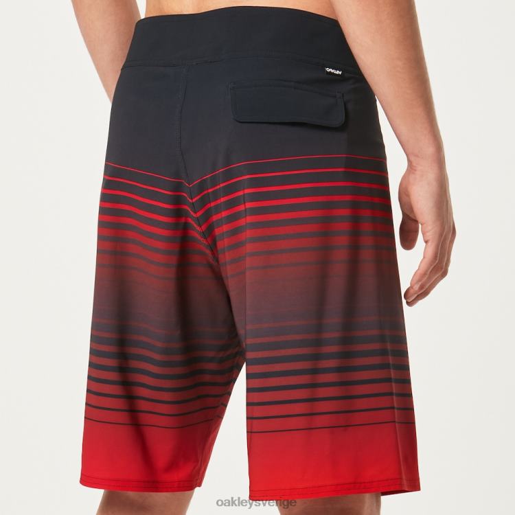 Oakley fade out 21 rc boardshort T8RX02835 svarta/röda ränder